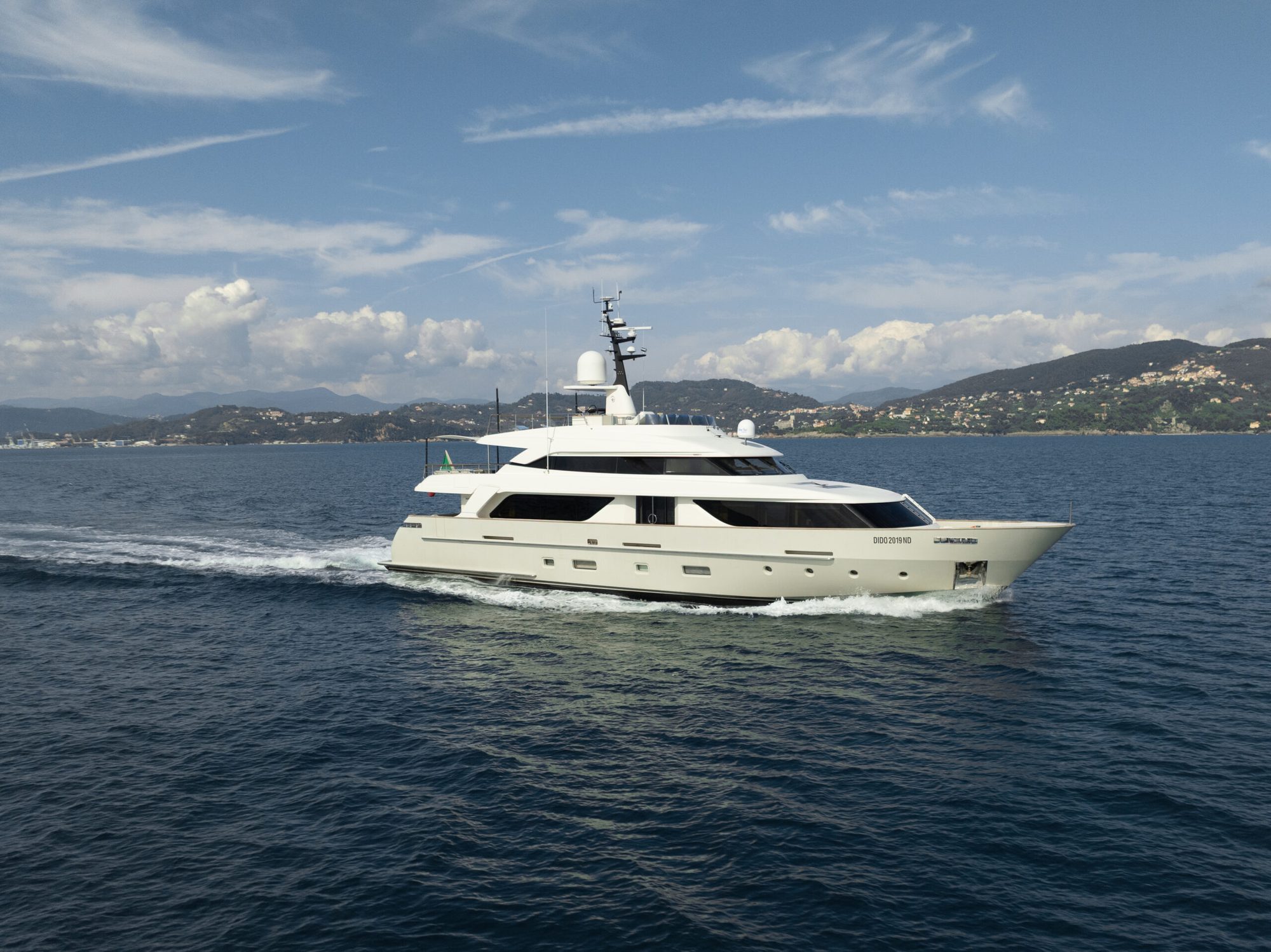 M/Y Akar XIII